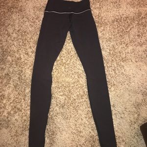 Black lululemon leggings